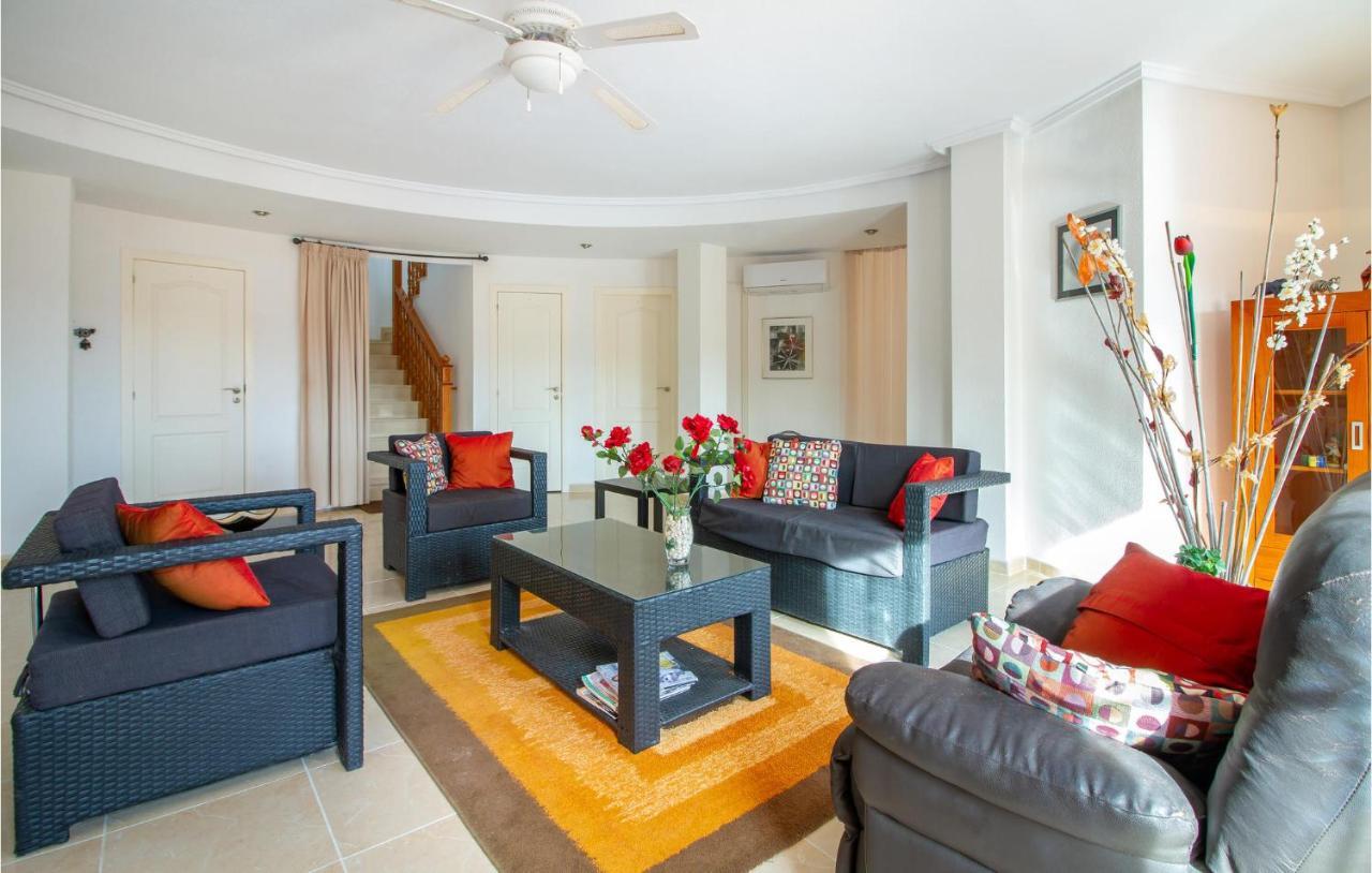 Nice Home In Ciudad Quesada With Wifi Luaran gambar